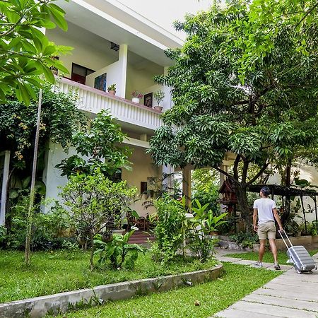 Lani'S House By The Ponds Hotel Виентиане Екстериор снимка