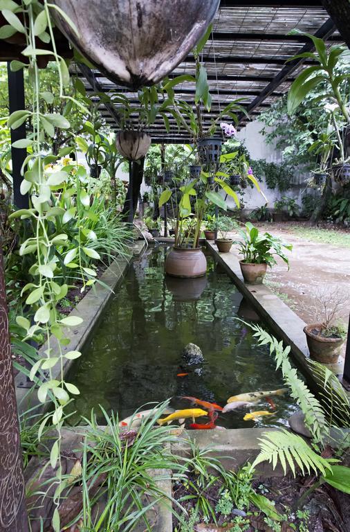 Lani'S House By The Ponds Hotel Виентиане Екстериор снимка