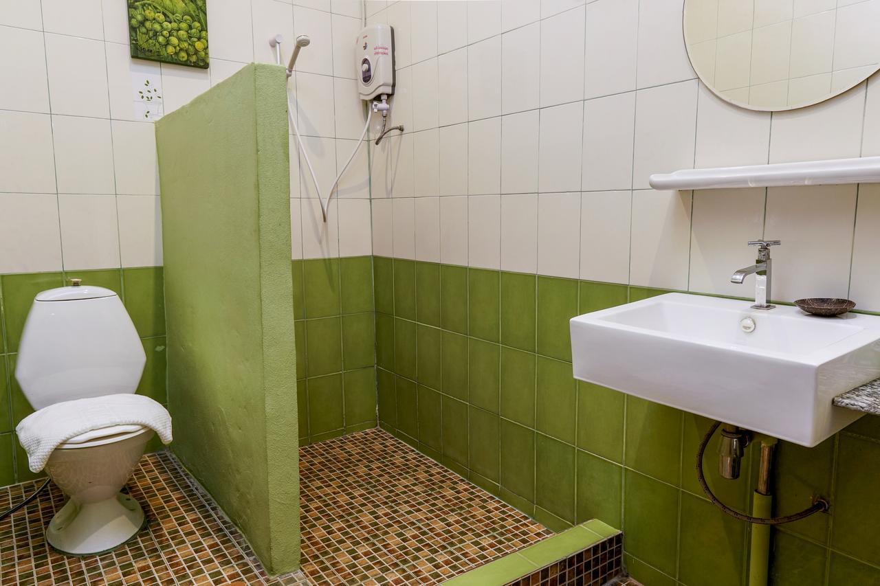 Lani'S House By The Ponds Hotel Виентиане Екстериор снимка