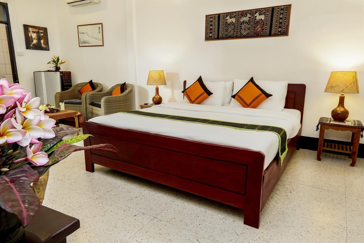 Lani'S House By The Ponds Hotel Виентиане Екстериор снимка